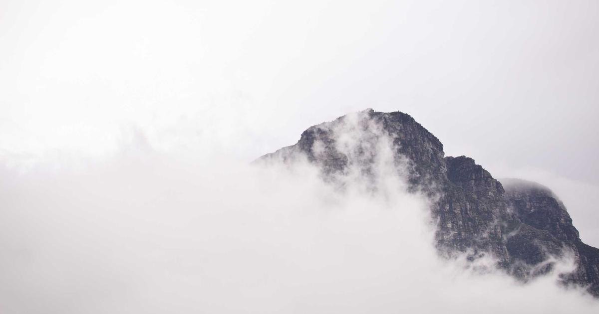 The Edge Computing Revolution in 2026: How Decentralized Processing Is Reshaping Cloud Architecture and IoT Networks