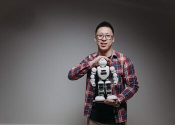 KAIST’s Video Trick That Could Change How Robots Learn From Humans — Photo by Pavel Danilyuk on Pexels