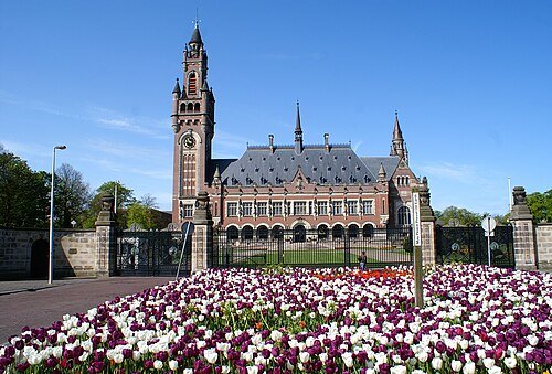 Haagse Markt Guide 2026: The Hague’s Biggest Outdoor Market Like a Local