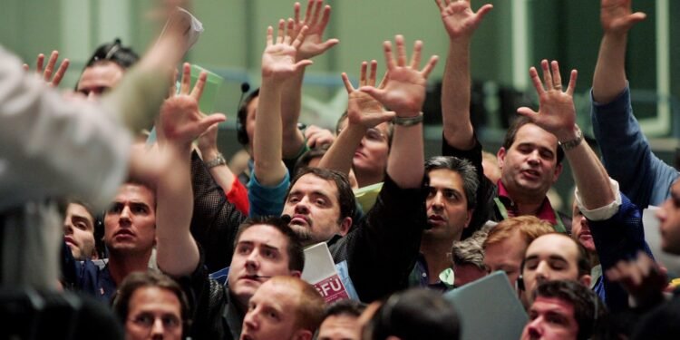 Federal Reserve Chairman discusses inflation and bond markets