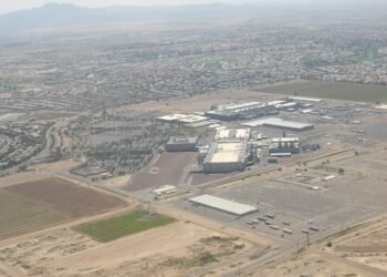 Intel semiconductor fabrication plants showing advanced chip manufacturing facilities