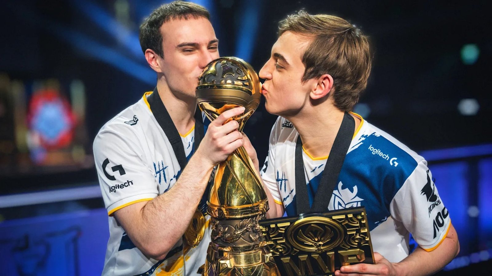 Professional esports training facility with state-of-the-art gaming equipment