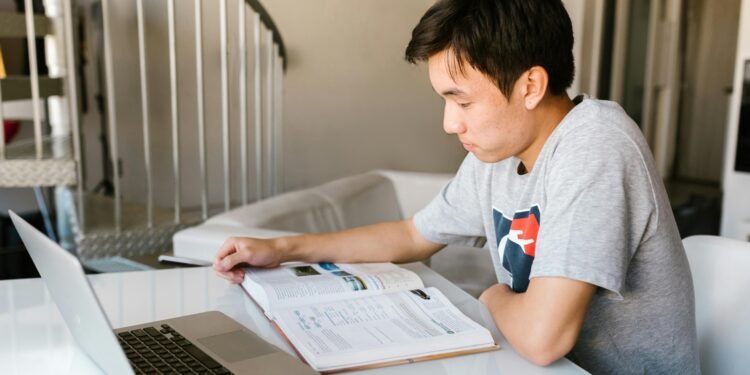 Editorial photo for: Best AI Tools for Students in 2026