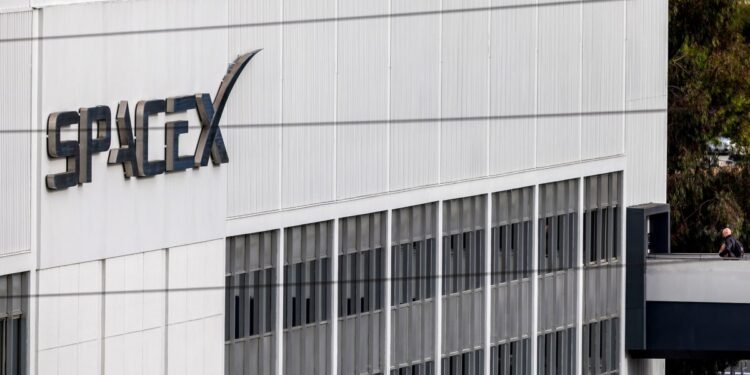 Editorial photo for: SpaceX officially prices shares at $135 in the largest IPO ever