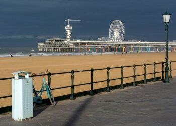 Scheveningen pier and Ferris wheel seen from the boulevard
