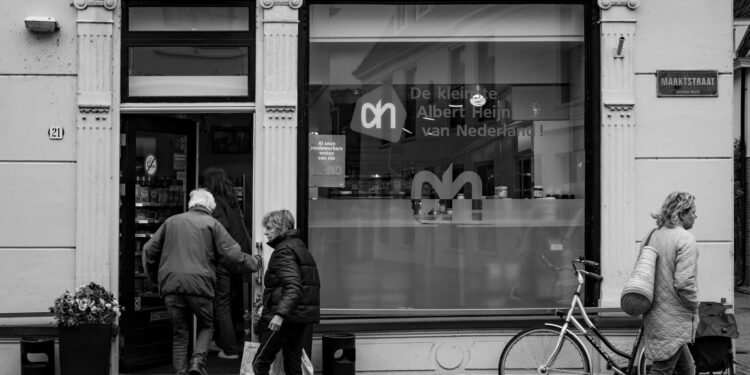 A Dutch shopping street
