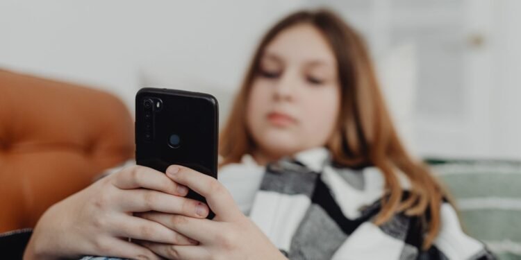 AI chatbots point Dutch users to illegal gambling sites, KVA warns