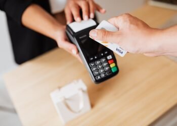 Basiskonto and SCHUFA: Getting a Current Account in Germany