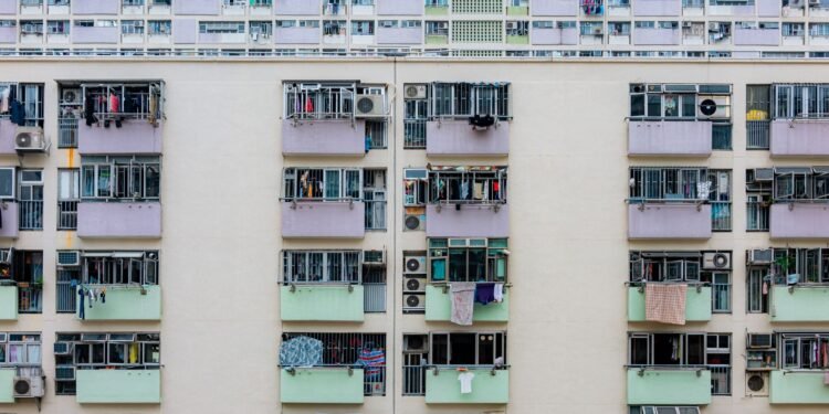 Berlin asking rents rise 2.1% in a quarter, fastest of big cities