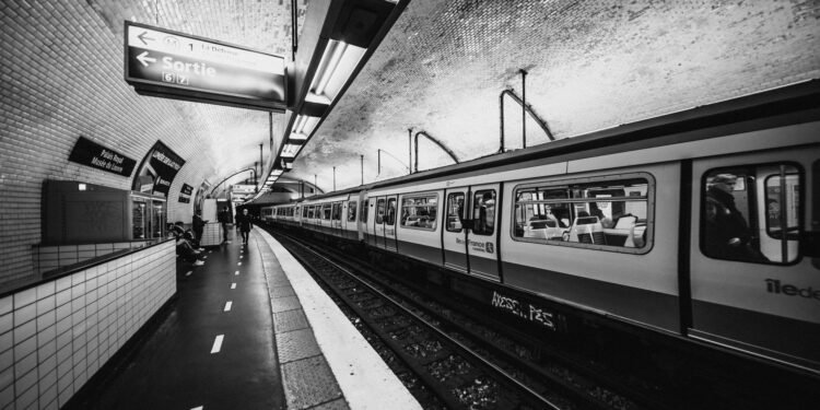 Commuting in Paris: The Navigo Pass and Your Employer's Share