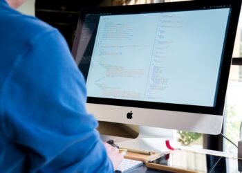 GNOME OS preview released as project aims for a mainstream Linux distro