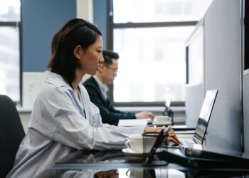 IAB study: AI is not killing jobs in Germany, at least not yet