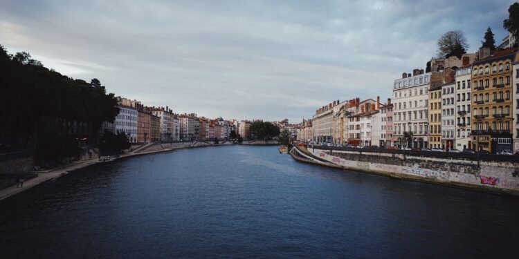 Lyon bans undeclared Confluence protest on Tuesday 27 October