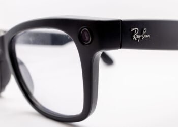 Meta keeps selling camera glasses as Dutch groups plan court case