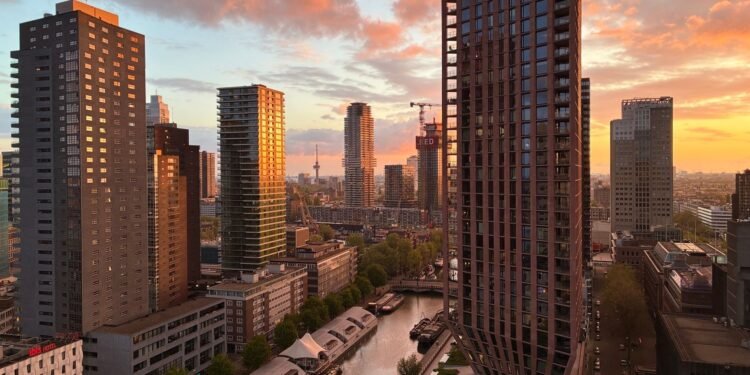 Municipal Taxes in Rotterdam: What You Pay, How to Pay and Remission