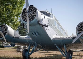 New search for Amelia Earhart's plane on Pacific atoll Nikumaroro