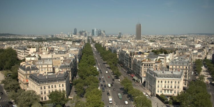 Paris tram T3a cut between Stade Charléty and Porte d'Ivry for a week