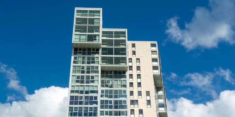 Renting in Rotterdam: Housing Permits and Reporting Bad Landlords